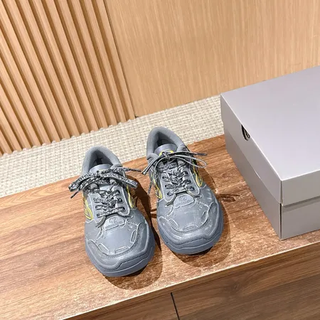 バレンシアガ カジュアルシューズ