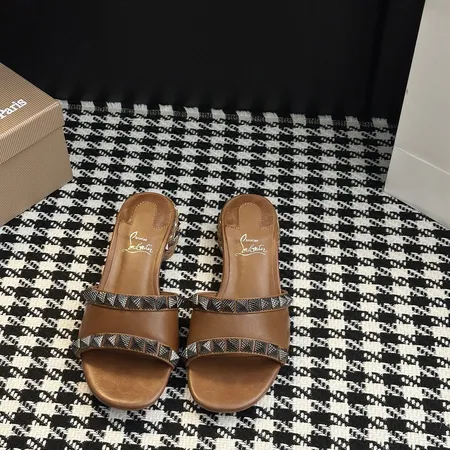 クリスチャン・ルブタン スリッパ