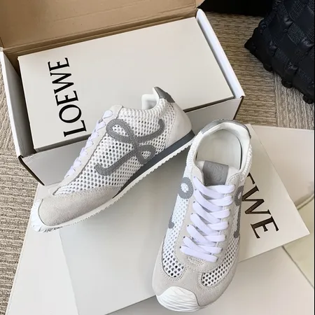 ロエベ スニーカー