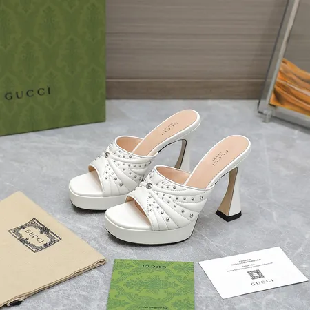 グッチ サンダル