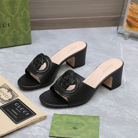グッチ サンダル