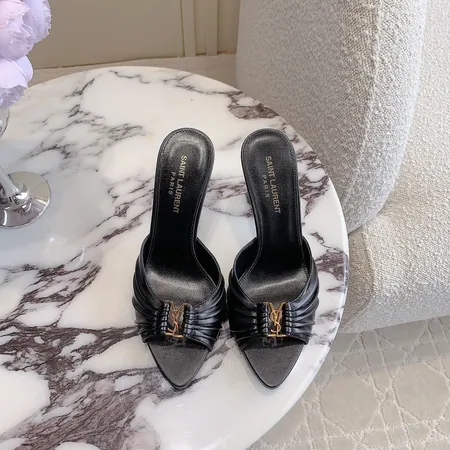 イブサンローラン スリッパ