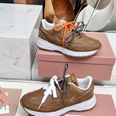 ミュウミュウ スニーカー