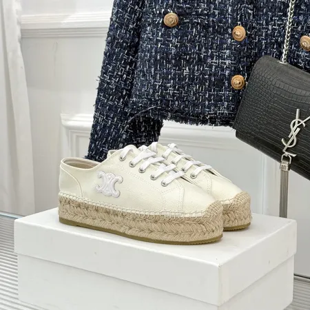 セリーヌ カジュアルシューズ