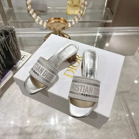 ディオール サンダル
