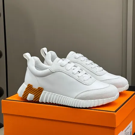 エルメス スニーカー