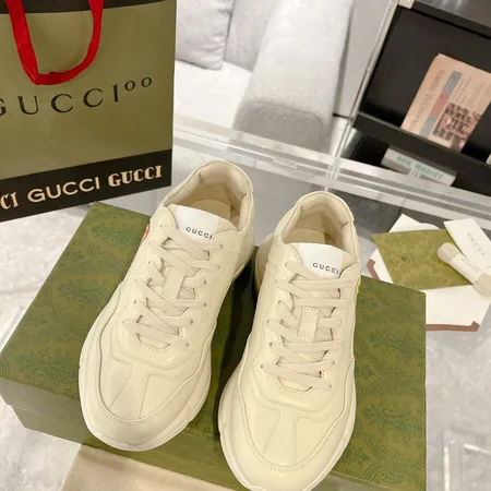 グッチ スニーカー