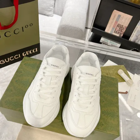 グッチ スニーカー