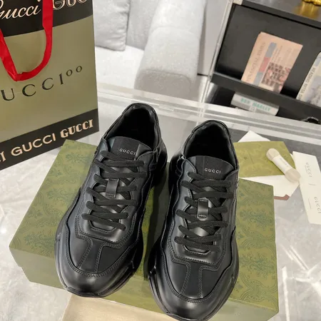 グッチ スニーカー