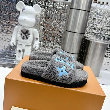 ルイヴィトン スリッパ