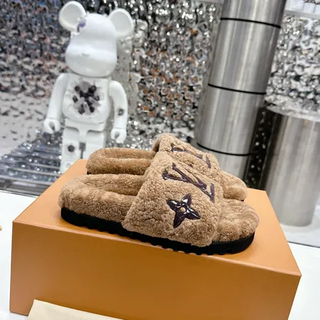 ルイヴィトン スリッパ