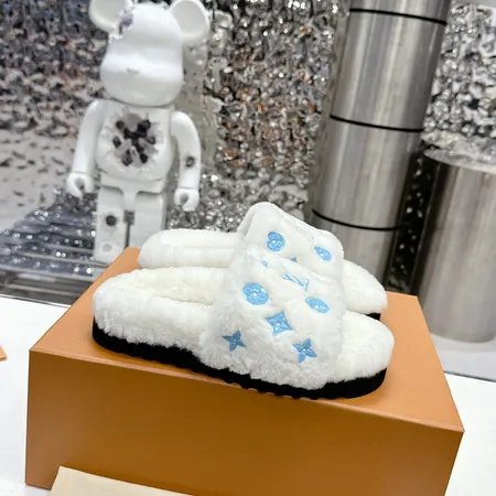 ルイヴィトン スリッパ