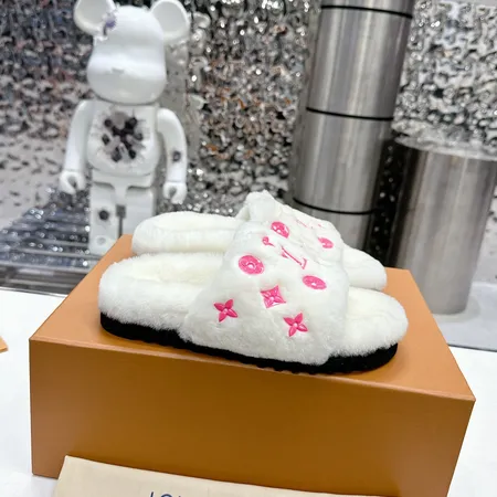 ルイヴィトン スリッパ