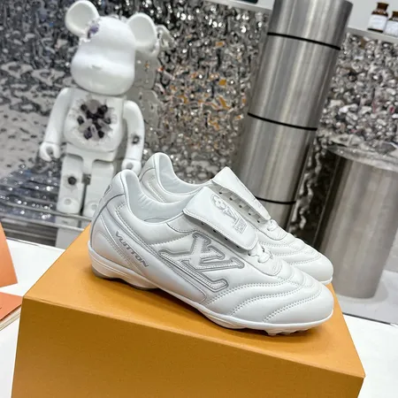 ルイヴィトン スニーカー