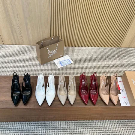 クリスチャン・ルブタン サンダル