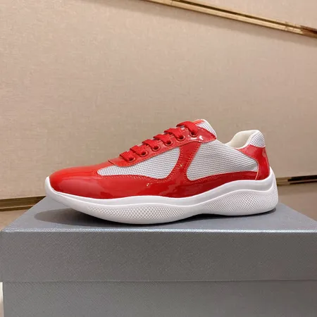 プラダ カジュアルシューズ