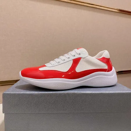 プラダ カジュアルシューズ