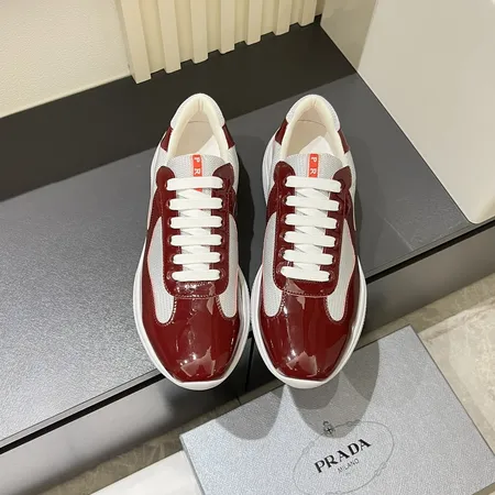 プラダ カジュアルシューズ