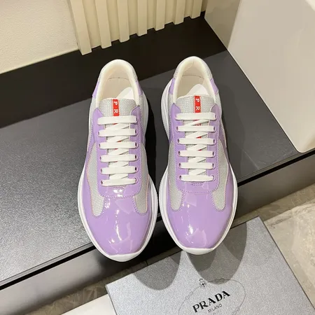 プラダ カジュアルシューズ