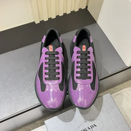 プラダ カジュアルシューズ