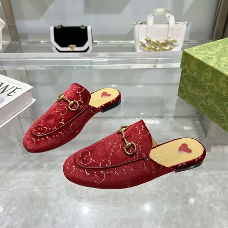 グッチ スリッパ