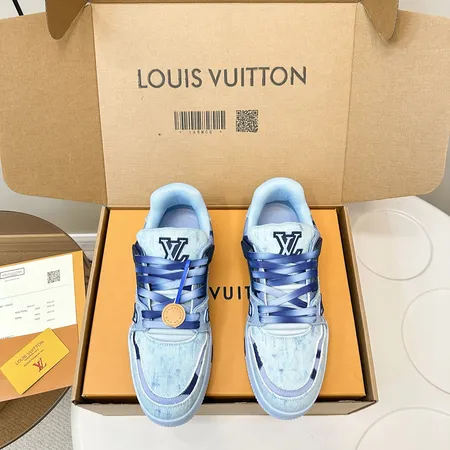 ルイヴィトン スニーカー