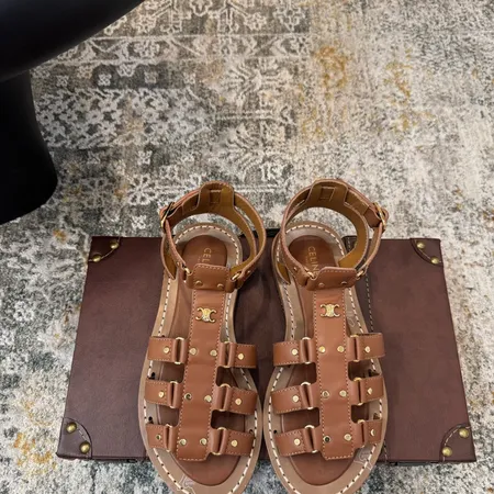 セリーヌ サンダル