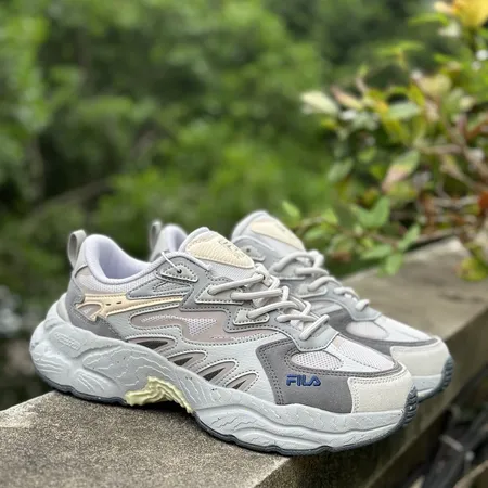 フィラ カジュアルシューズ