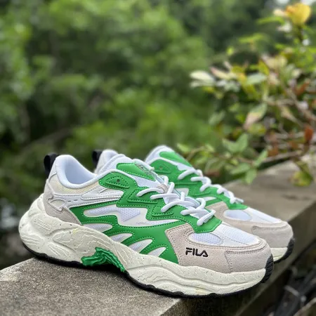 フィラ カジュアルシューズ