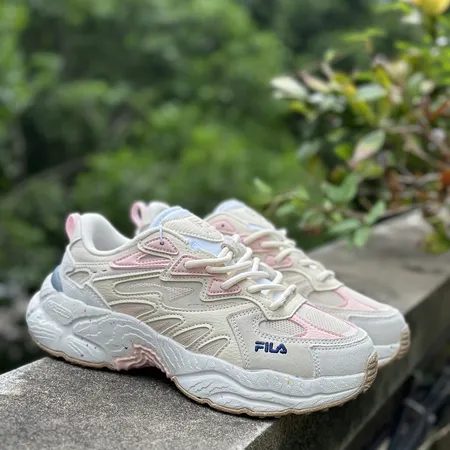 フィラ カジュアルシューズ