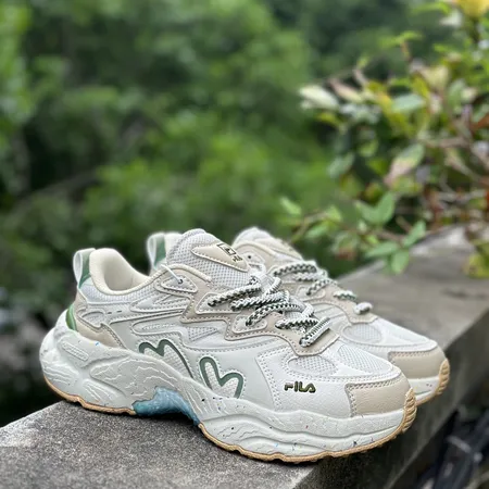 フィラ カジュアルシューズ