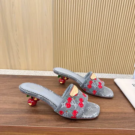 ルイヴィトン サンダル