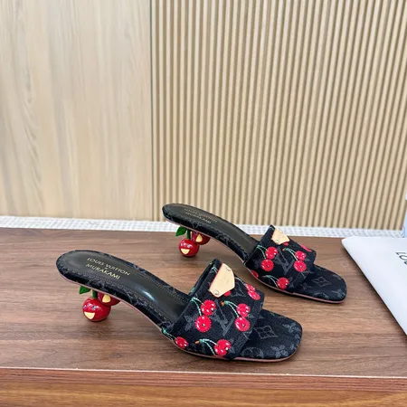 ルイヴィトン サンダル