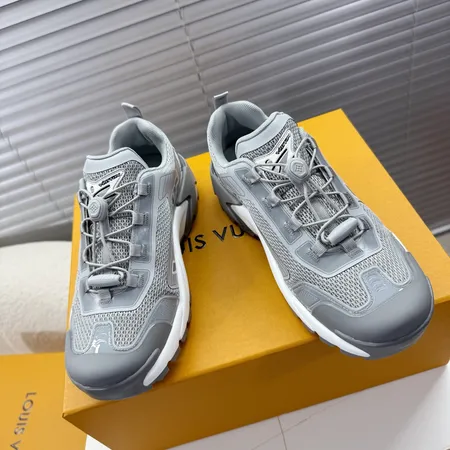 ルイヴィトン スニーカー