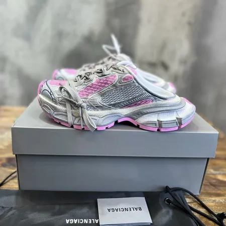 バレンシアガ スリッパ