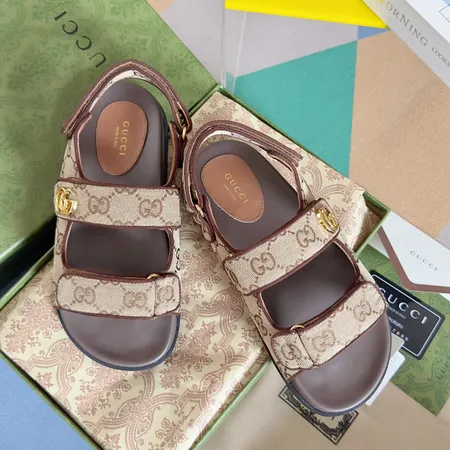 グッチ サンダル
