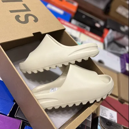 アディダス スリッパ