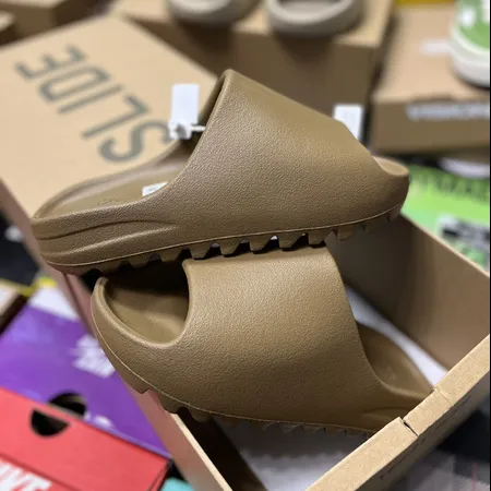 アディダス スリッパ