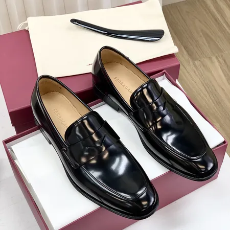 フェラガモ ビジネスシューズ