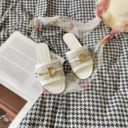 グッチ スリッパ