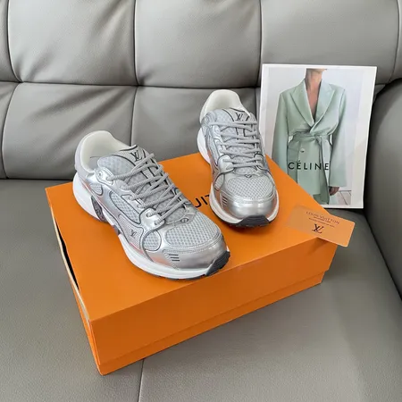 ルイヴィトン スニーカー