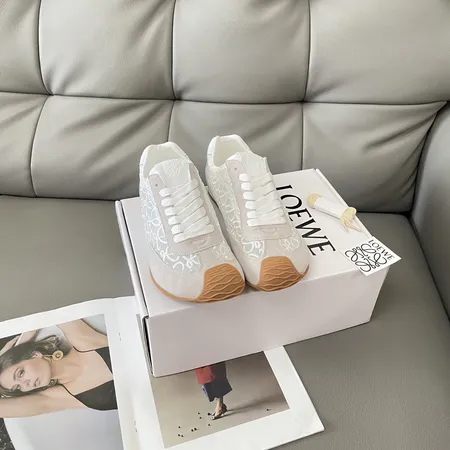 ロエベ カジュアルシューズ