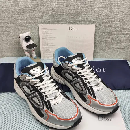 ディオール スニーカー