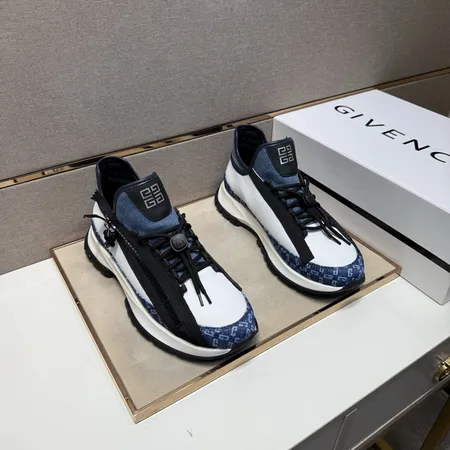 ジバンシィ カジュアルシューズ