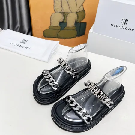 ジバンシィ スリッパ