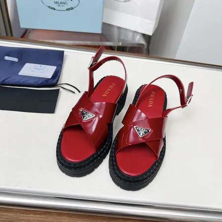 プラダ サンダル