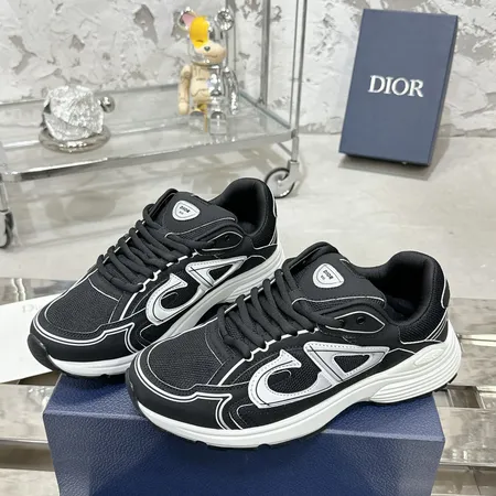 ディオール スニーカー