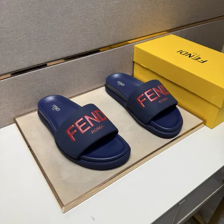 フェンディ スリッパ