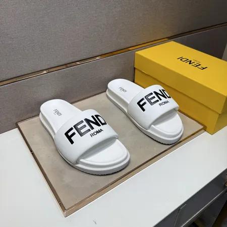 フェンディ スリッパ