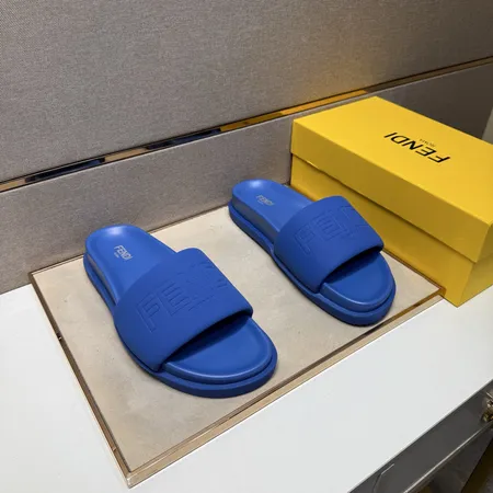 フェンディ スリッパ